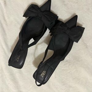 Zara Women's Black Flats with Bow Accent